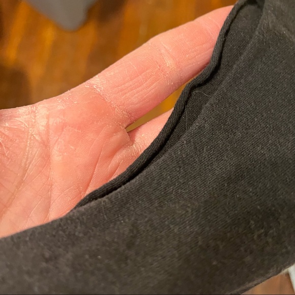 Sold 24hrs/(dolls kill) “Kill Your Idols” sleeveless tee - Picture 5 of 5